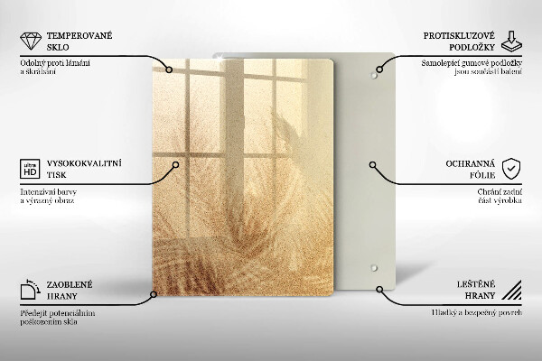 Sklenená doska na krájanie Orechy na bielom pozadí