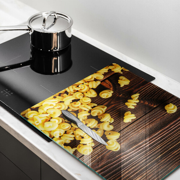 Sklenená doska na krájanie Cestoviny na stole