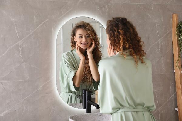 Oválne zrkadlo s led podsvietením 46x80 cm