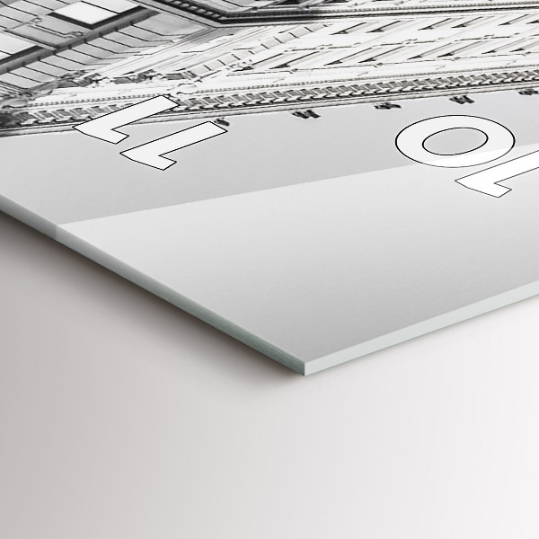 Vertikálne hodiny Manhattan a taxíky