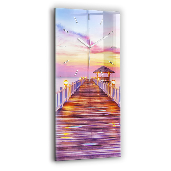 Vertikálne hodiny Most v prístave večer