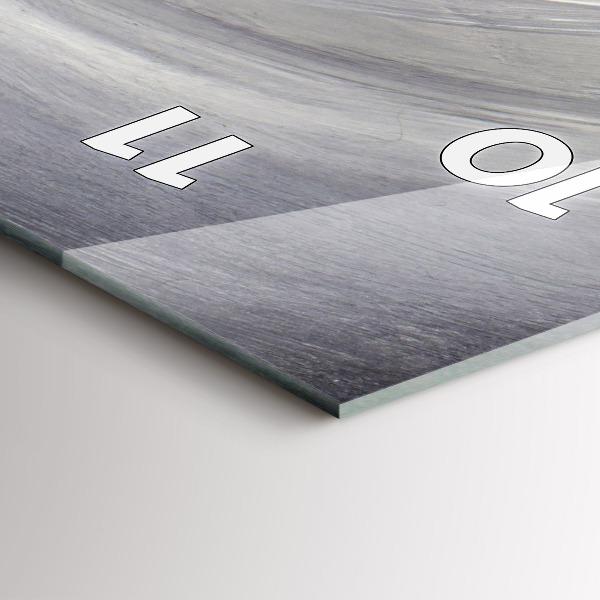 Vertikálne hodiny Havran v mesačnom svite