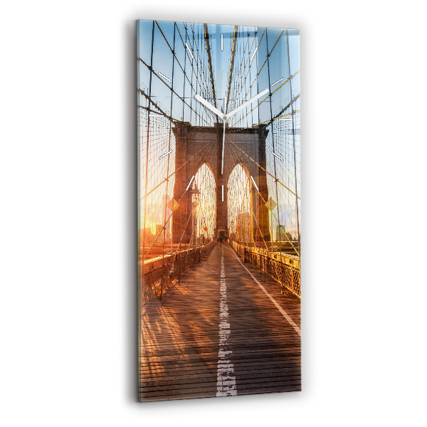 Vertikálne hodiny Brooklynský most NYC