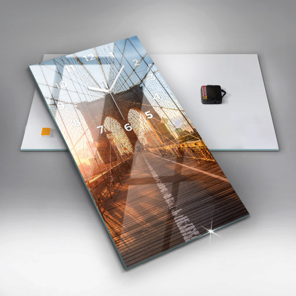 Vertikálne hodiny Brooklynský most NYC