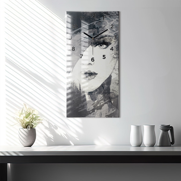 Vertikálne hodiny Žena – akvarely