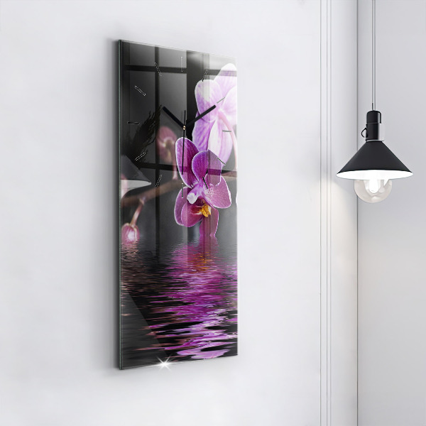 Vertikálne hodiny Kvet orchidey na vode
