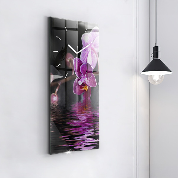 Vertikálne hodiny Kvet orchidey na vode