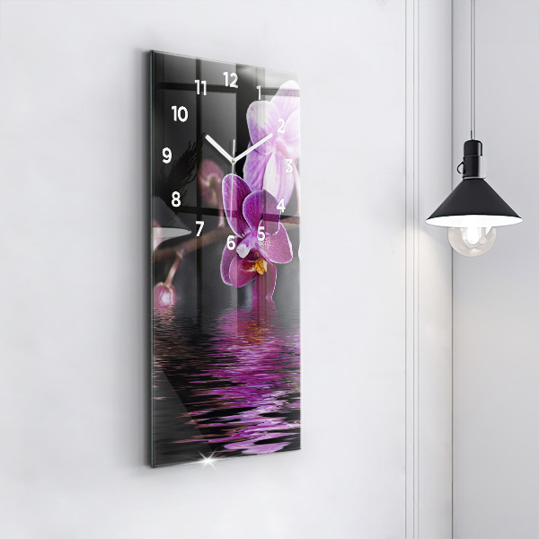 Vertikálne hodiny Kvet orchidey na vode