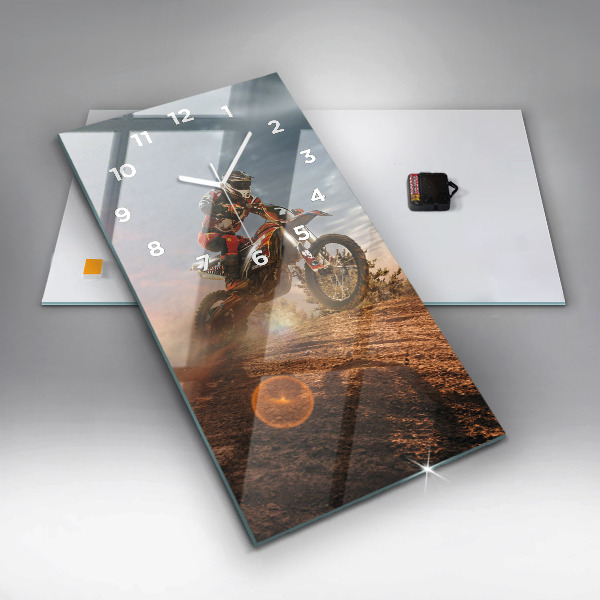 Vertikálne hodiny Muž na motorke