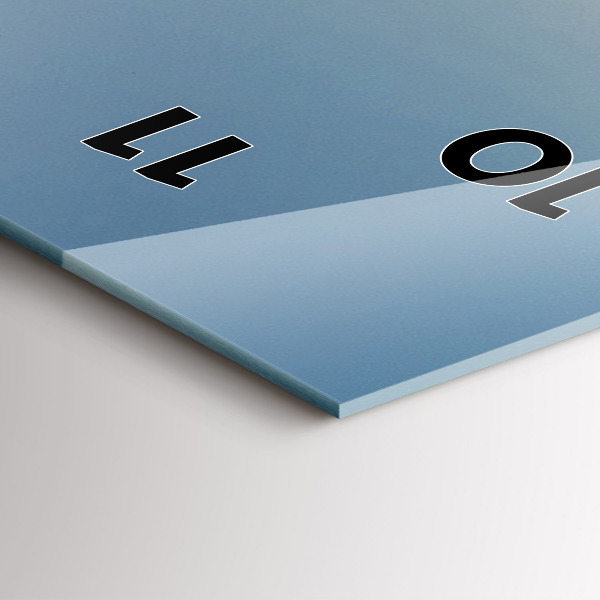 Vertikálne hodiny Traktor v poľnohospodárskej oblasti