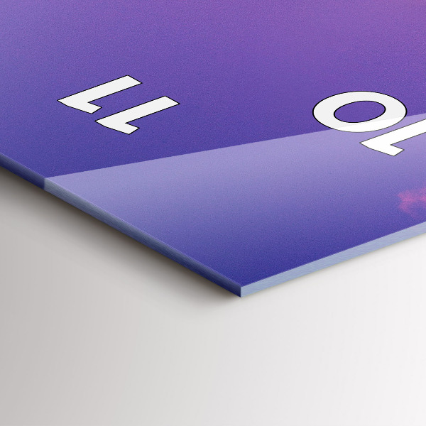 Vertikálne hodiny Mrakodrap vo Varšave