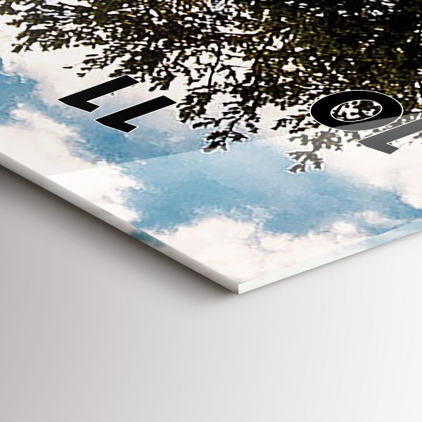 Vertikálne hodiny Strom na kopci