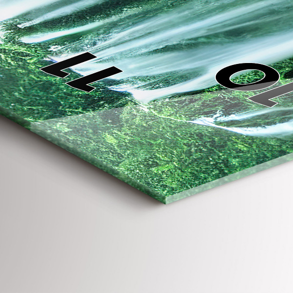 Vertikálne hodiny Vodopád medzi machom