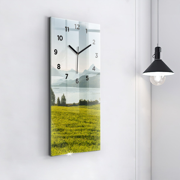 Vertikálne hodiny Hory a pole