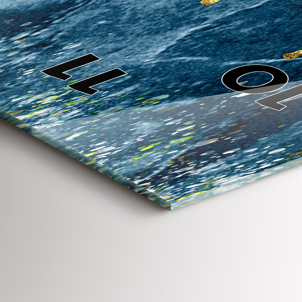 Vertikálne hodiny Ozdobný vzor a zlatá