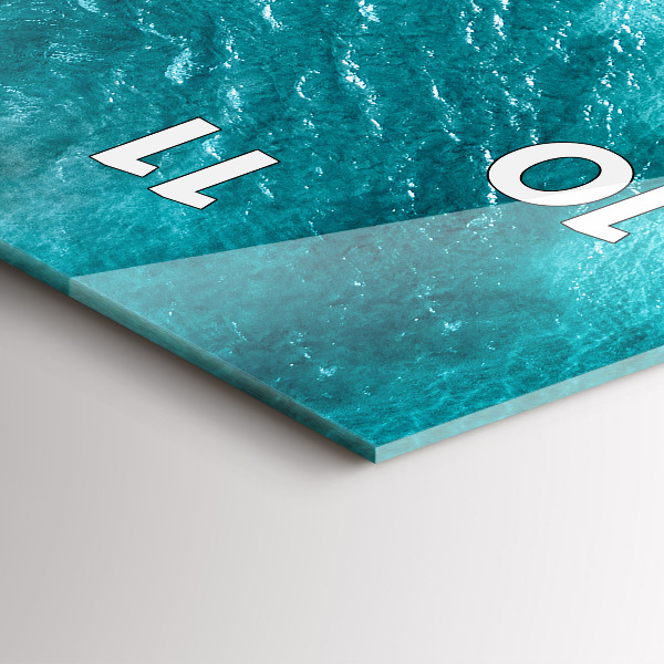 Vertikálne hodiny Ľudia na morskej pláži