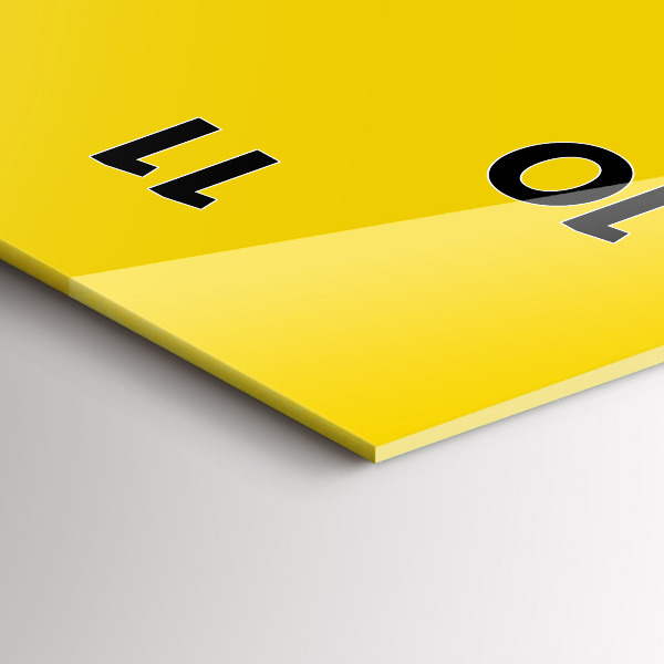 Vertikálne hodiny Svetlo žltá farba