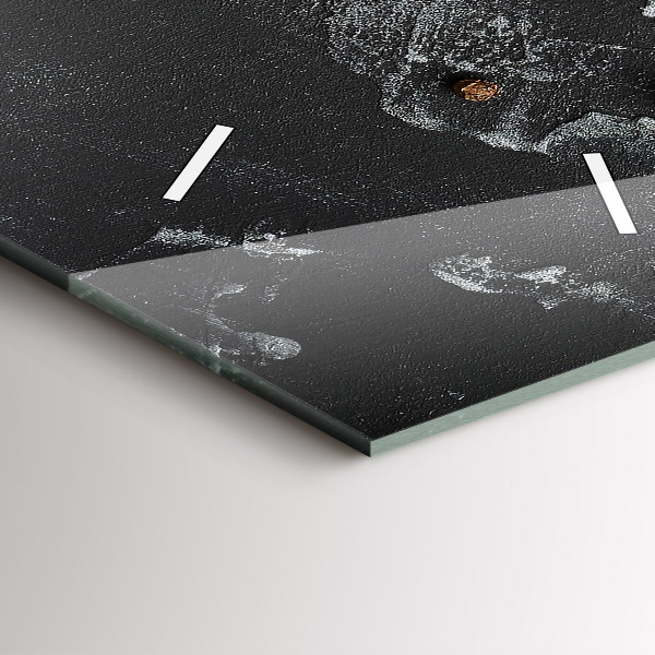 Vertikálne hodiny Korenie na pulte