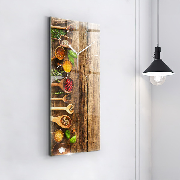 Vertikálne hodiny Lyžice korenia