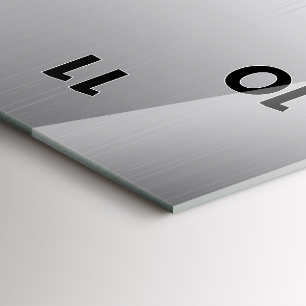 Vertikálne hodiny Strieborný vzor