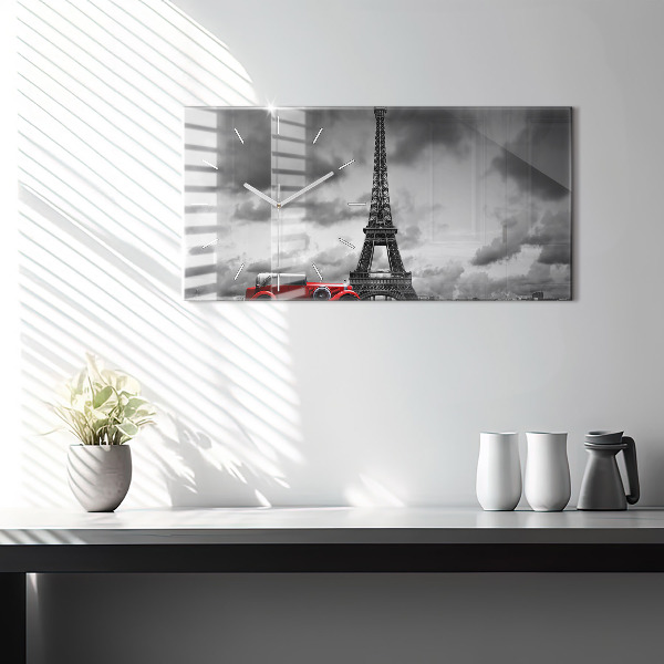 Horizontálne hodiny Effelova veža v Paríži