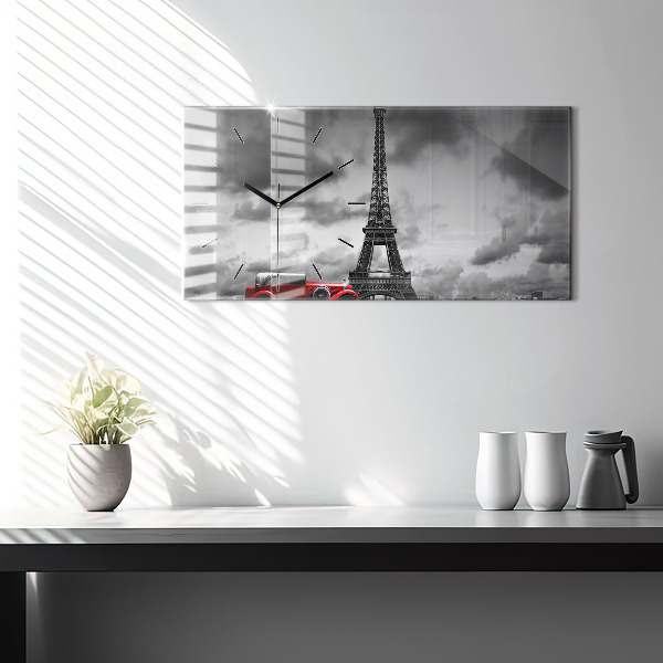 Horizontálne hodiny Effelova veža v Paríži