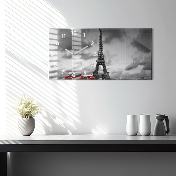 Horizontálne hodiny Effelova veža v Paríži