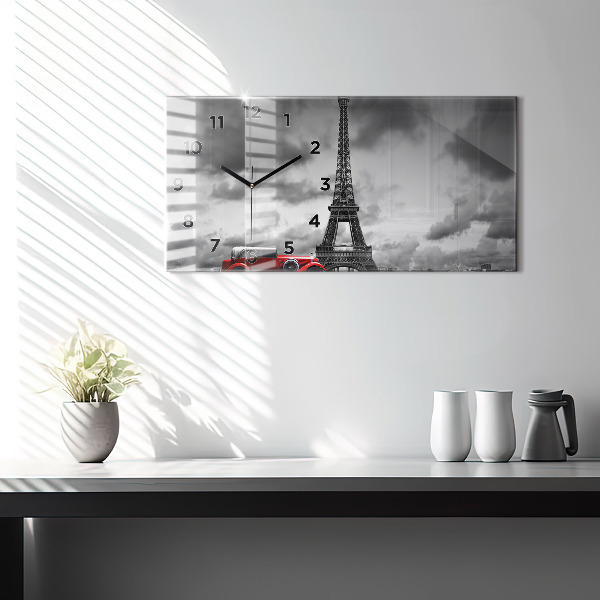 Horizontálne hodiny Effelova veža v Paríži