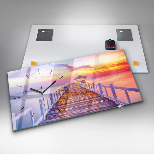 Horizontálne hodiny Most v prístave večer