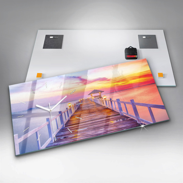 Horizontálne hodiny Most v prístave večer