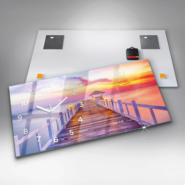 Horizontálne hodiny Most v prístave večer