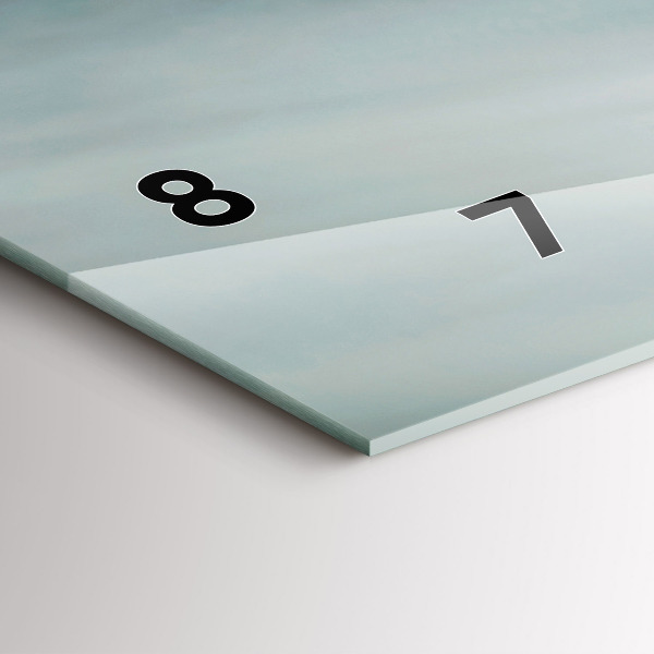 Horizontálne hodiny Adrenalín v motoristickom štýle