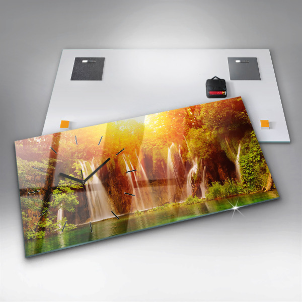 Horizontálne hodiny Pohľad na vodopád