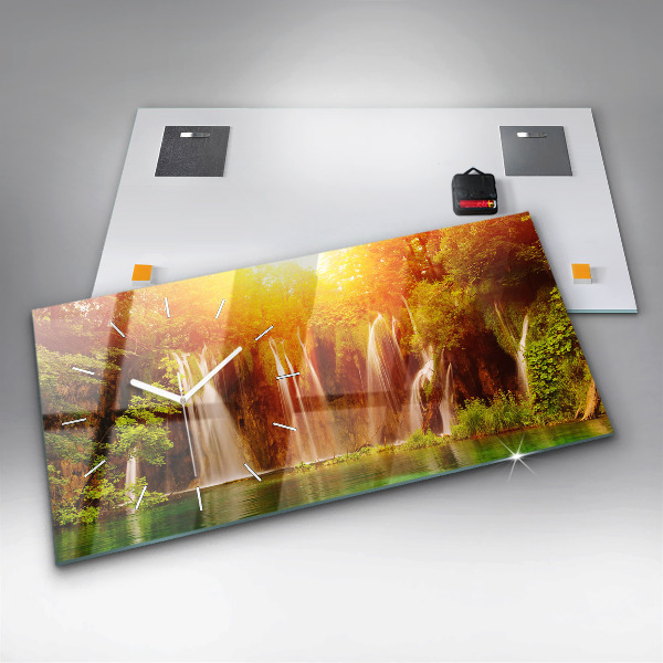 Horizontálne hodiny Pohľad na vodopád