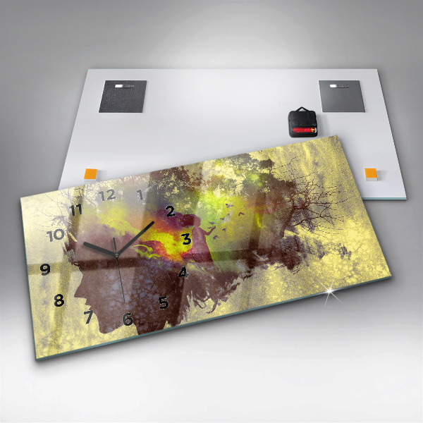 Horizontálne hodiny Žena v lese