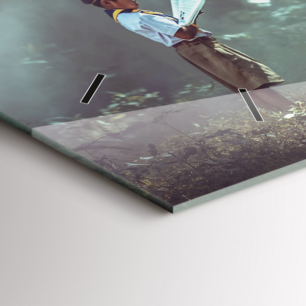 Horizontálne hodiny Chlapec číta knihu