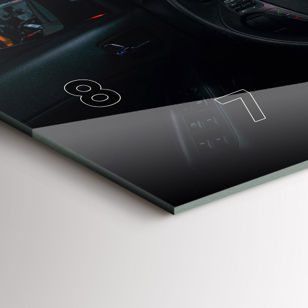 Horizontálne hodiny Auto v Tokiu