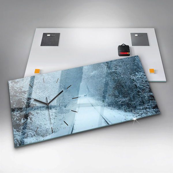 Horizontálne hodiny Jeleň na tratiach