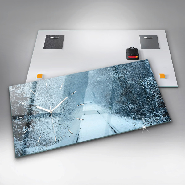 Horizontálne hodiny Jeleň na tratiach