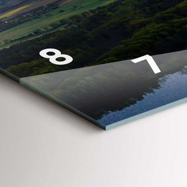 Horizontálne hodiny Letecký pohľad na jazero