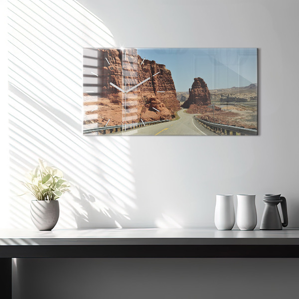 Horizontálne hodiny Route 66 v USA