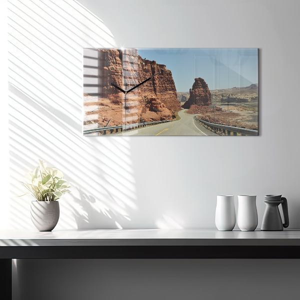 Horizontálne hodiny Route 66 v USA