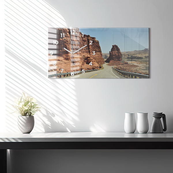 Horizontálne hodiny Route 66 v USA