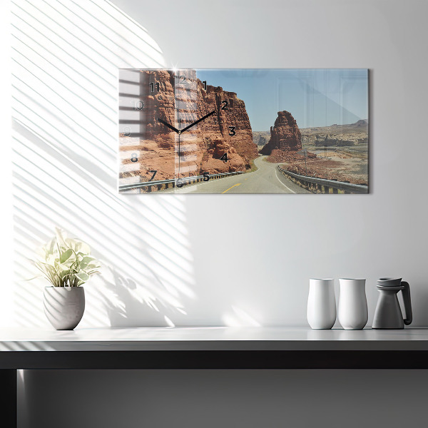 Horizontálne hodiny Route 66 v USA