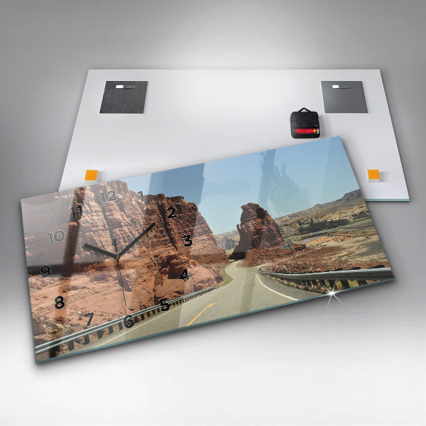 Horizontálne hodiny Route 66 v USA