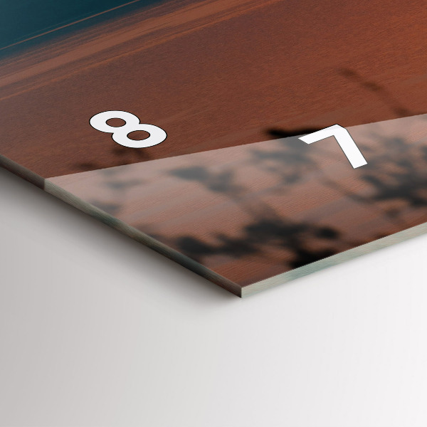 Horizontálne hodiny Balaton vo večerných hodinách