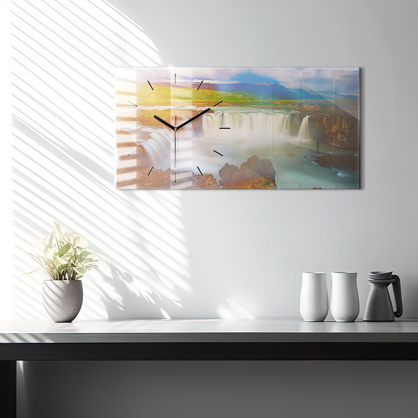 Horizontálne hodiny Godafoss na Islande