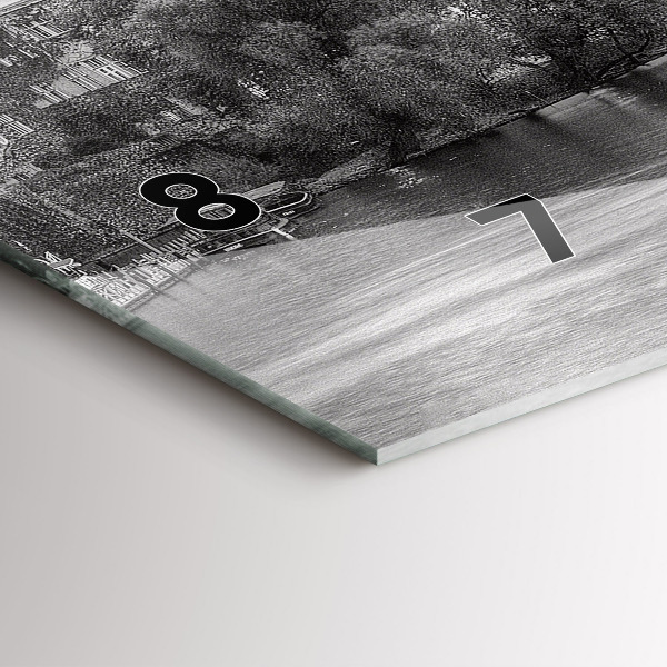 Horizontálne hodiny Pohľad na Karlov most v Prahe