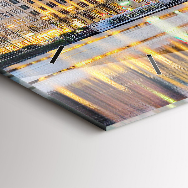 Horizontálne hodiny Alster v Hamburgu