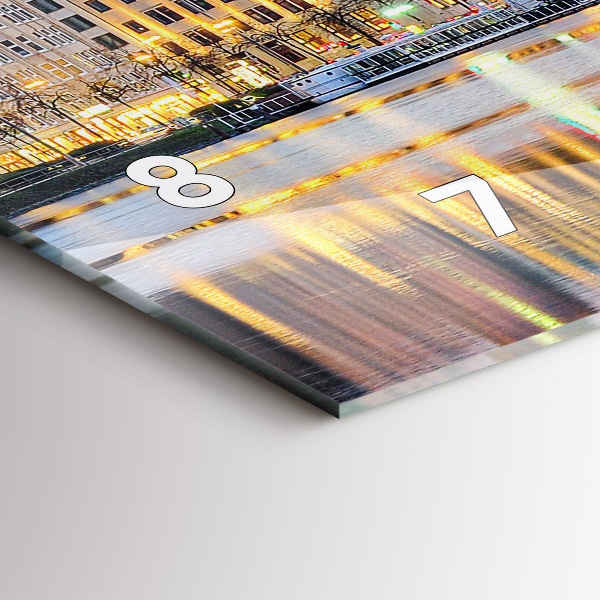 Horizontálne hodiny Alster v Hamburgu